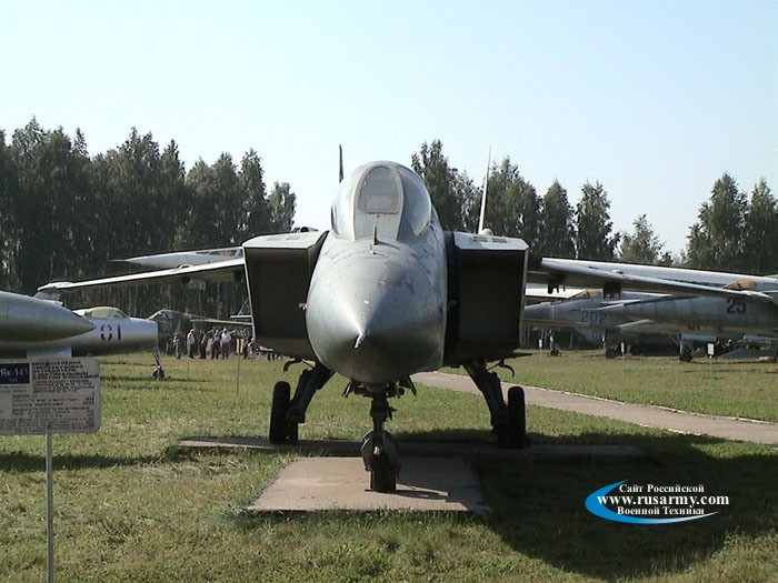 Самолет Як-141