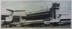P1400150 Хабаровск ряд Ту-154 1995.JPG