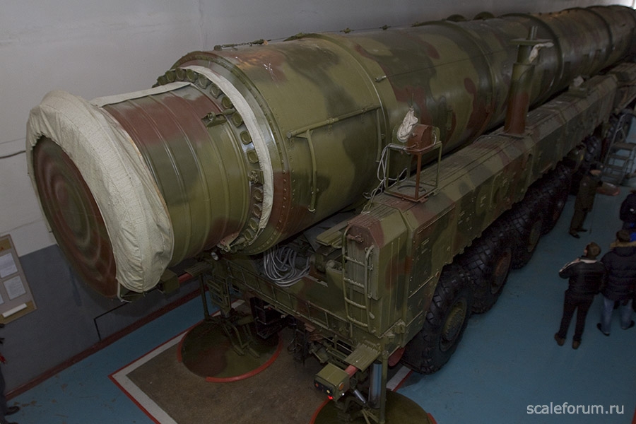 Вид сверху сзади